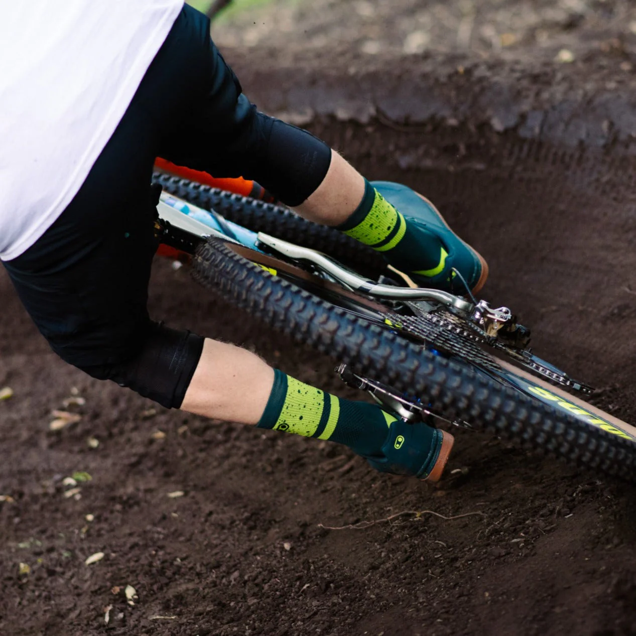 Icon MTB Socks - Petrol/Lime Splatter - Image 4