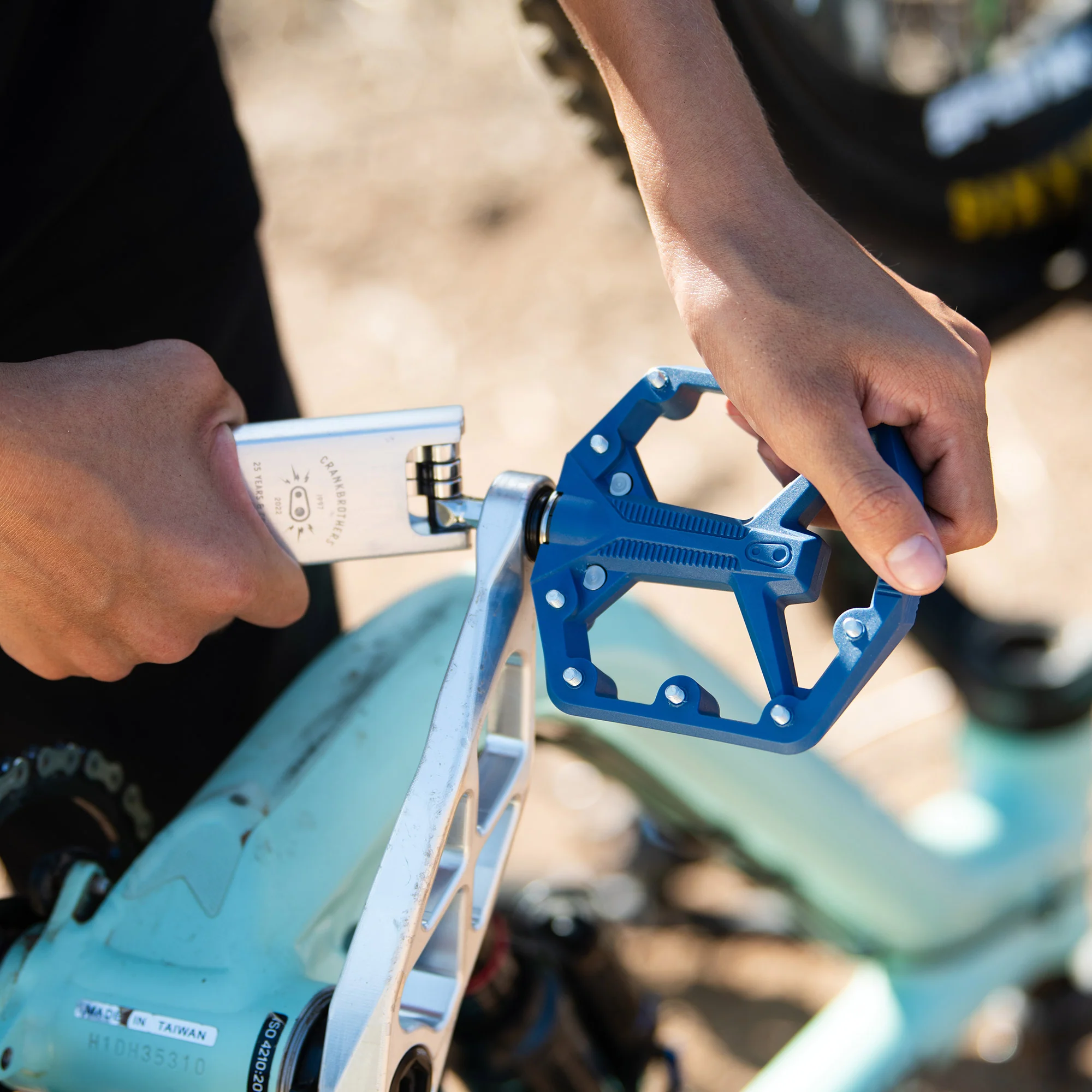 Stamp 1 Gen 2 Small Composite Flat Pedals - Image 9